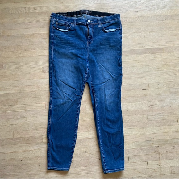 Torrid Premium Sky High Skinny Blue Jeans Medium Wash Woman’s Size 18R - Picture 1 of 11